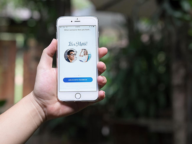 1646924775913050942.jpg 8-common-mistakes-when-using-tinder-picture-2-OyIfHf6Iv.jpg